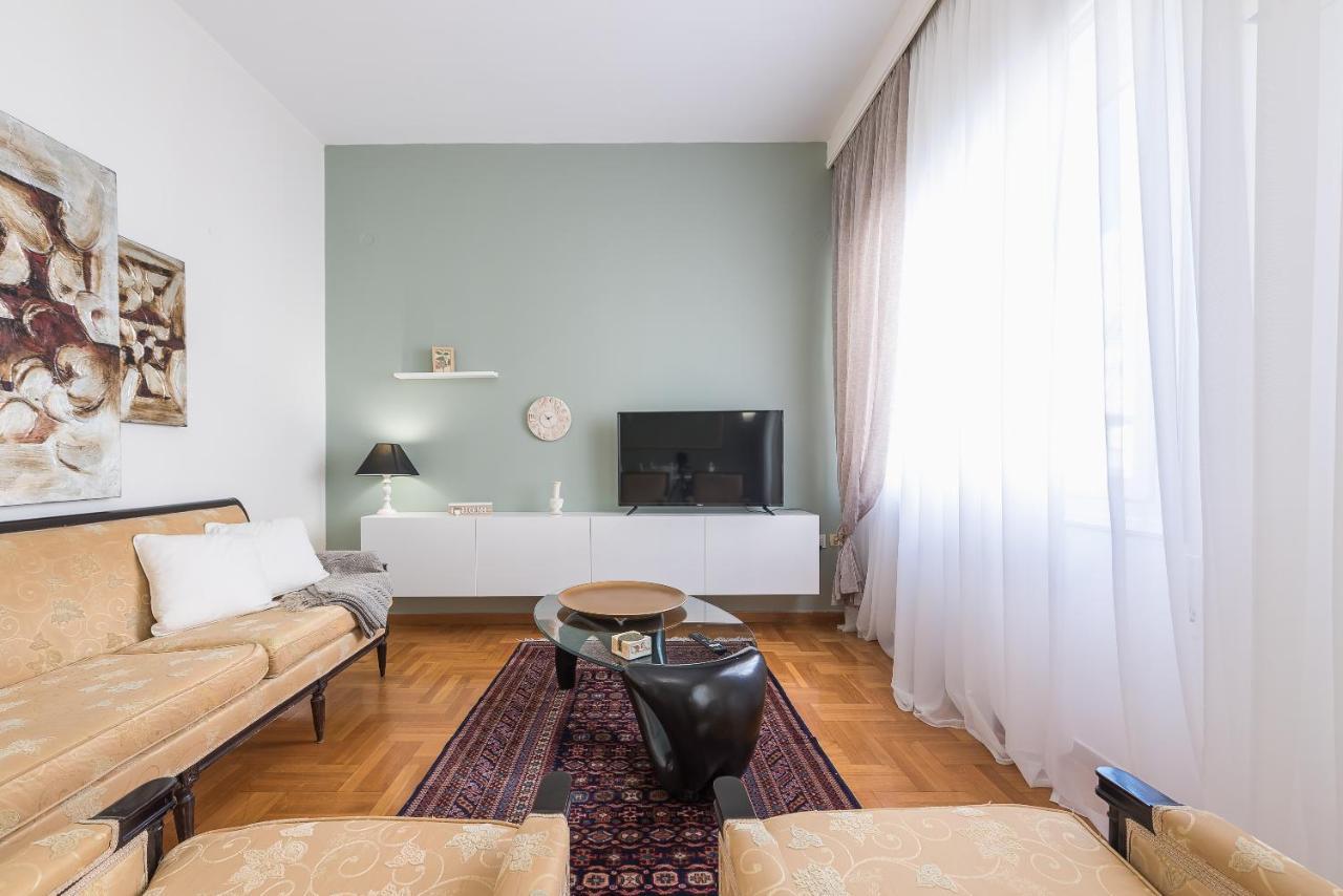 Sophisticated Family House With Acropolis View Daire Atina Dış mekan fotoğraf